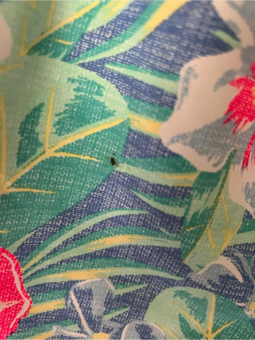 Vineyard vines Men's Floral Blue & Pink Swim Trunks